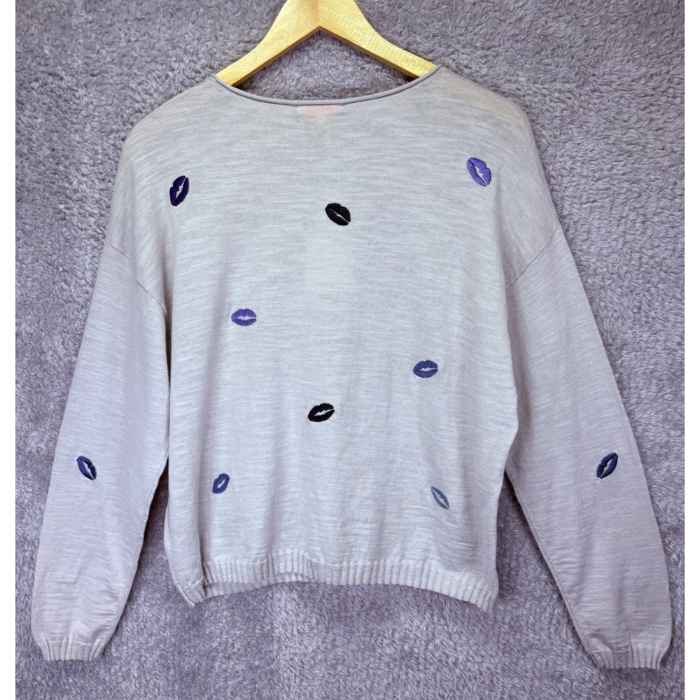 NEW Lisa Todd Womens L 100% Cotton Sweater Gray Embroidered Lips Kiss Love